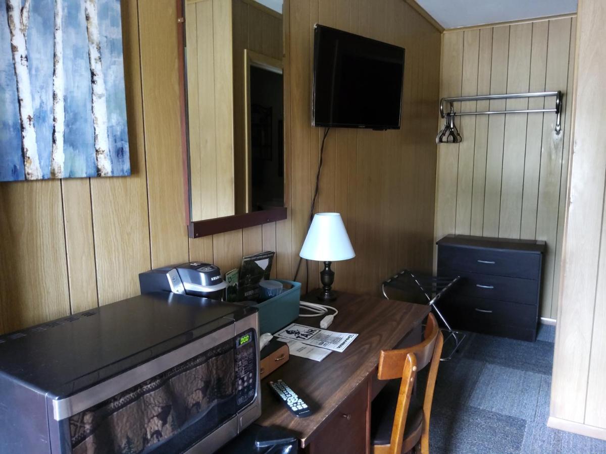 Rest Stop 6 Inn Clarendon Екстериор снимка